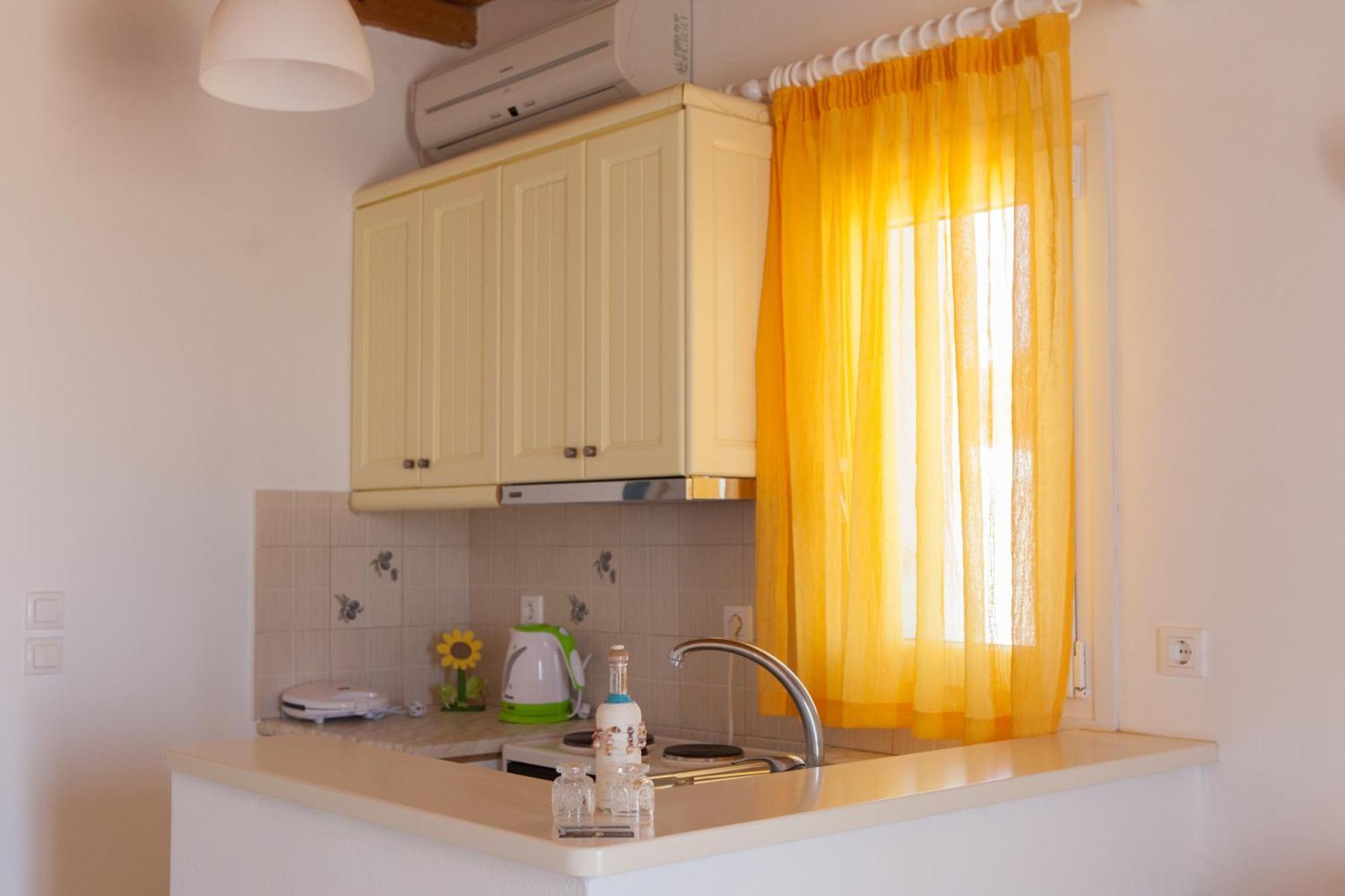 Ergina Summer Resort Antiparos Town Zimmer foto